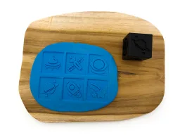 Otiskovací kostka vesmír