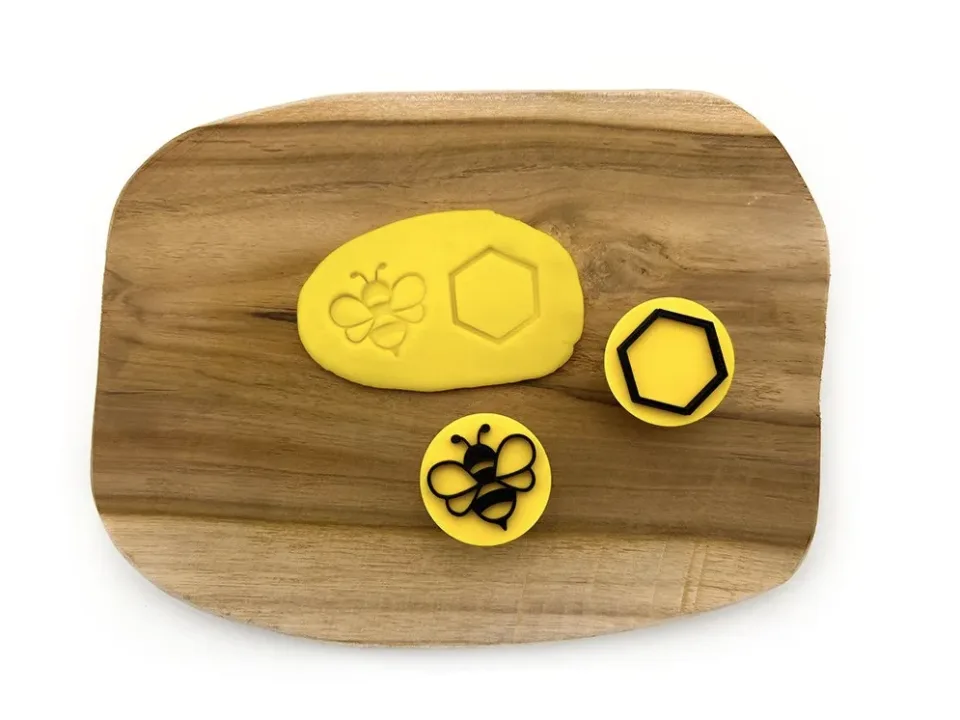 Razítka včelka a plástev