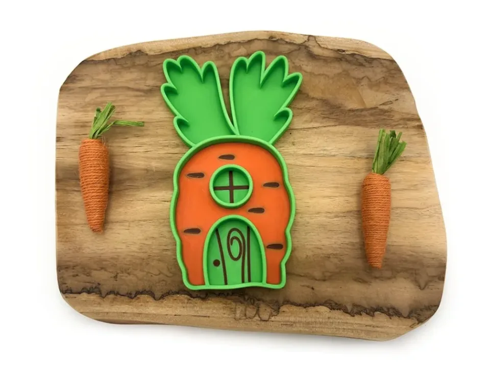 Eco smyslový tácek mrkvový dům