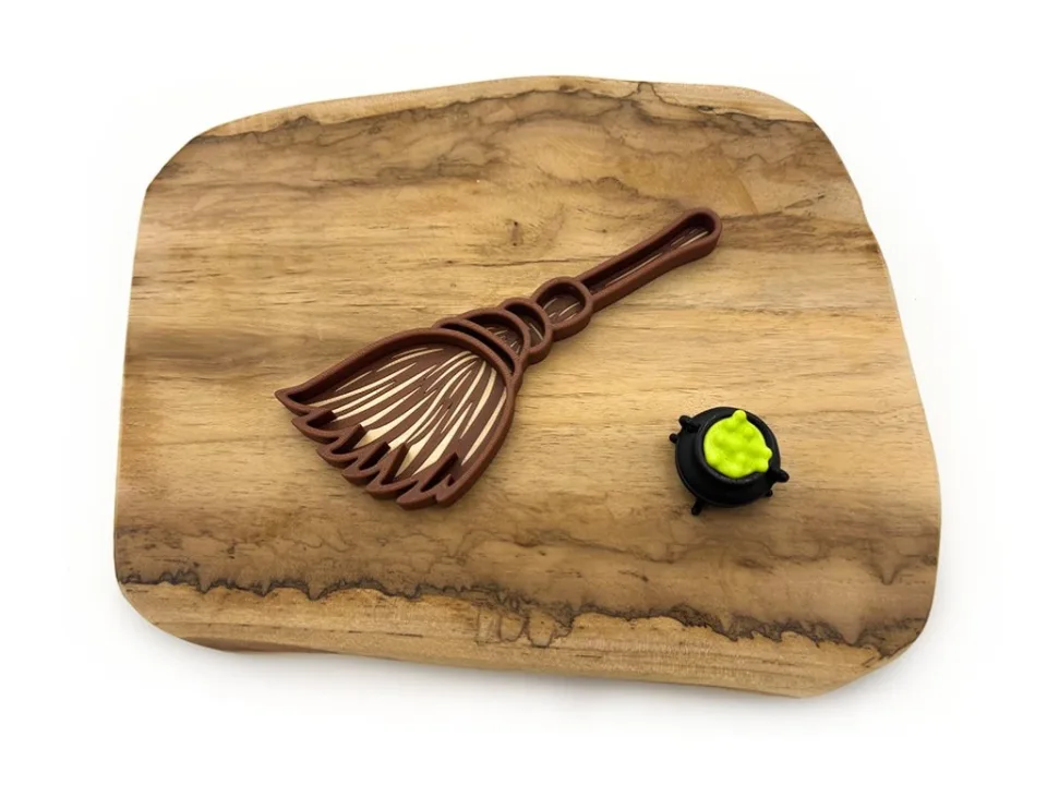 Eco smyslový tácek koště